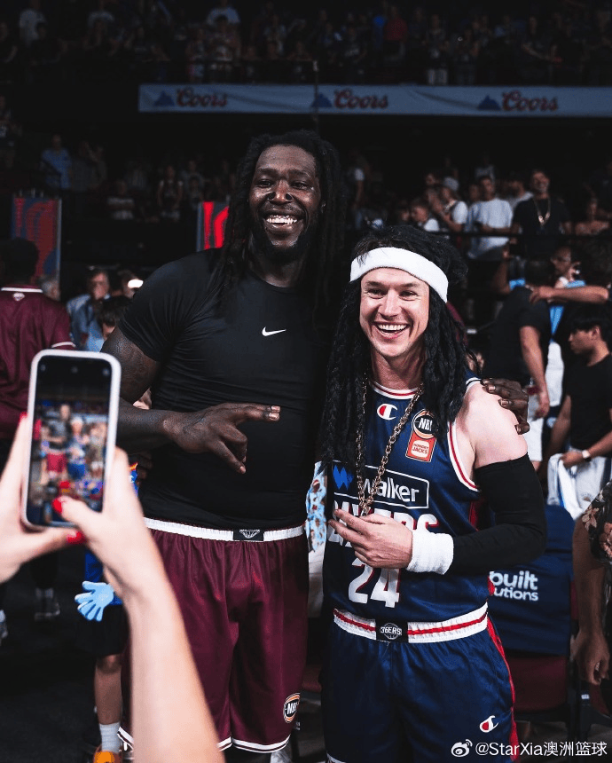 哈勒尔离队, alt, src