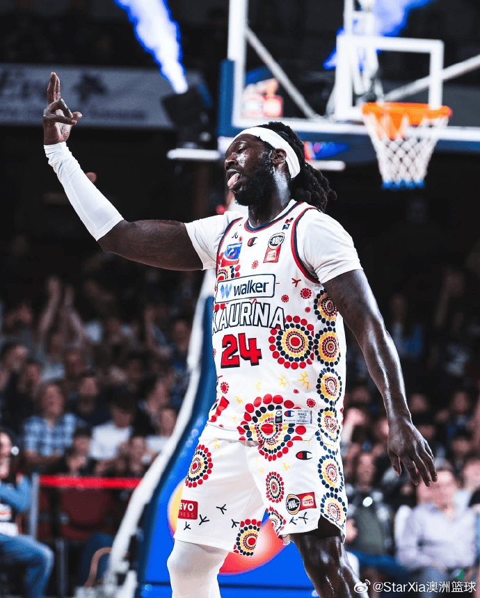 哈勒尔离队, div, 日讯