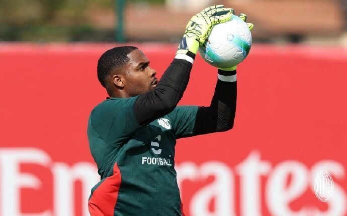 重金, 另一条引援 重金, 另一条引援